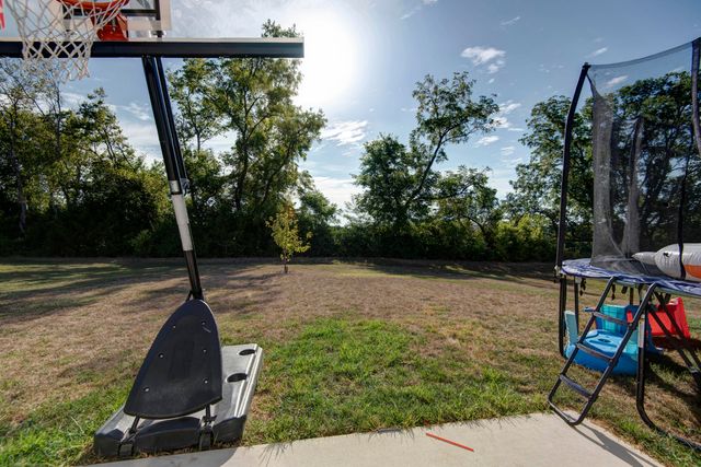 206 N Cheyenne Valley Road, Nixa, MO 65714