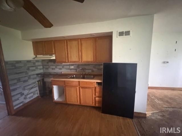 27979 North Street, North Liberty, IN 46554