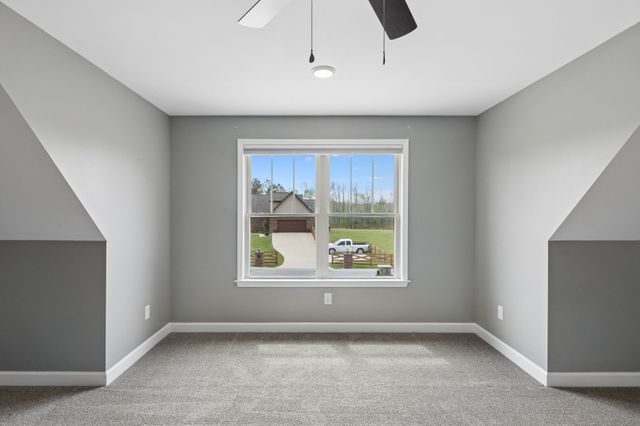 26 Bunting Ln, Summertown, TN 38483
