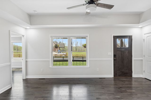 26 Bunting Ln, Summertown, TN 38483