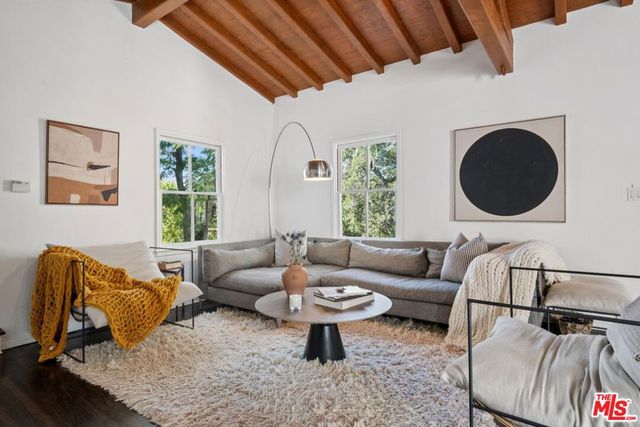 8420 La Tuna Canyon Road, Sun Valley, CA 91352