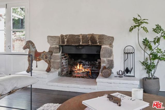 8420 La Tuna Canyon Road, Sun Valley, CA 91352