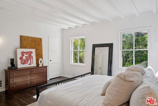 8420 La Tuna Canyon Road, Sun Valley, CA 91352