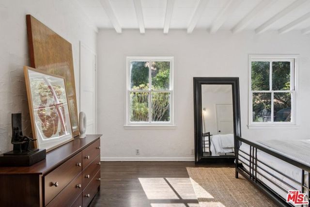 8420 La Tuna Canyon Road, Sun Valley, CA 91352