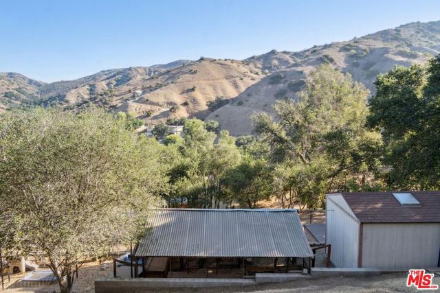 8420 La Tuna Canyon Road, Sun Valley, CA 91352