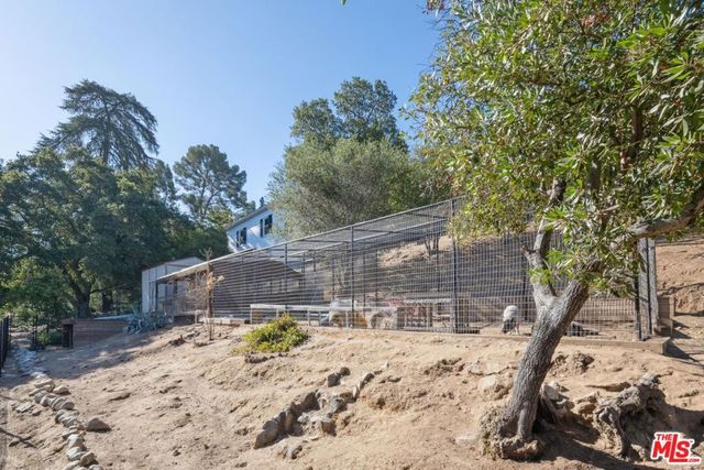 8420 La Tuna Canyon Road, Sun Valley, CA 91352