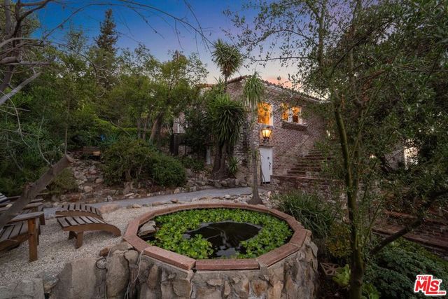 8420 La Tuna Canyon Road, Sun Valley, CA 91352