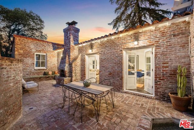 8420 La Tuna Canyon Road, Sun Valley, CA 91352