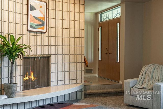 2138 Hillcrest Drive, Twin Falls, ID 83301