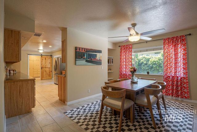 2138 Hillcrest Drive, Twin Falls, ID 83301