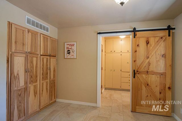 2138 Hillcrest Drive, Twin Falls, ID 83301