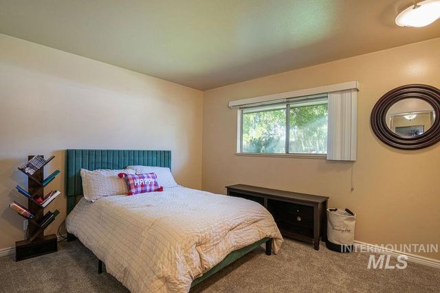 2138 Hillcrest Drive, Twin Falls, ID 83301