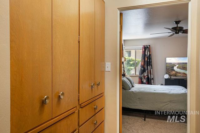 2138 Hillcrest Drive, Twin Falls, ID 83301