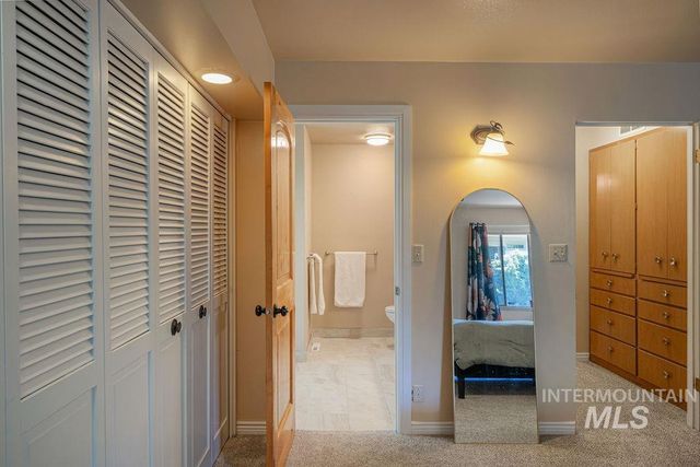 2138 Hillcrest Drive, Twin Falls, ID 83301