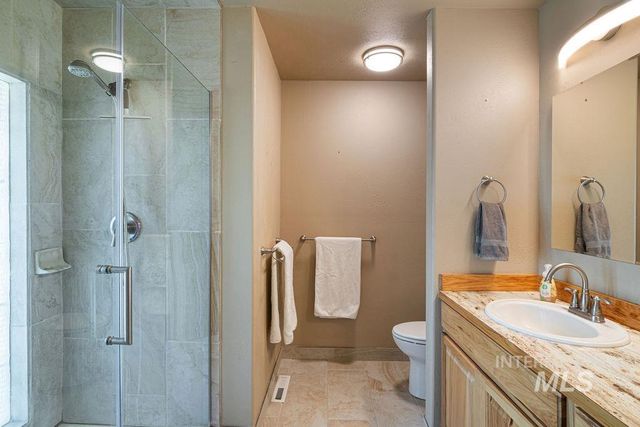 2138 Hillcrest Drive, Twin Falls, ID 83301