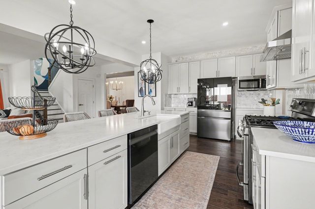 913 St Elmo's Court, Duncan, SC 29334