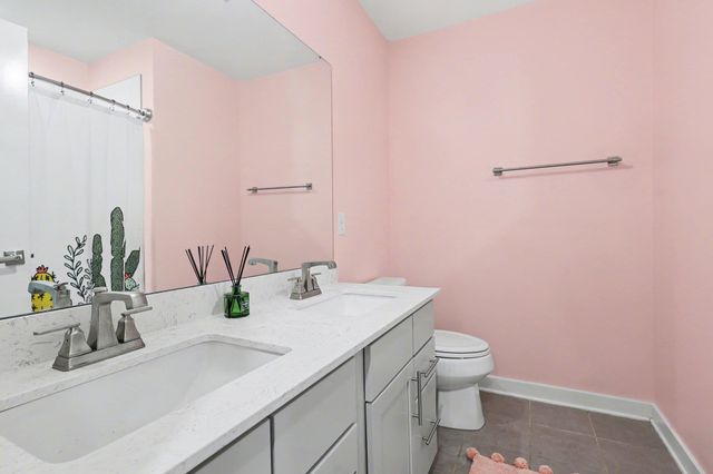 913 St Elmo's Court, Duncan, SC 29334
