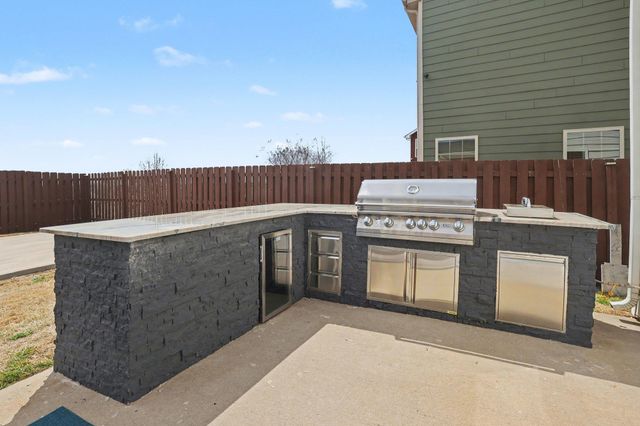 913 St Elmo's Court, Duncan, SC 29334