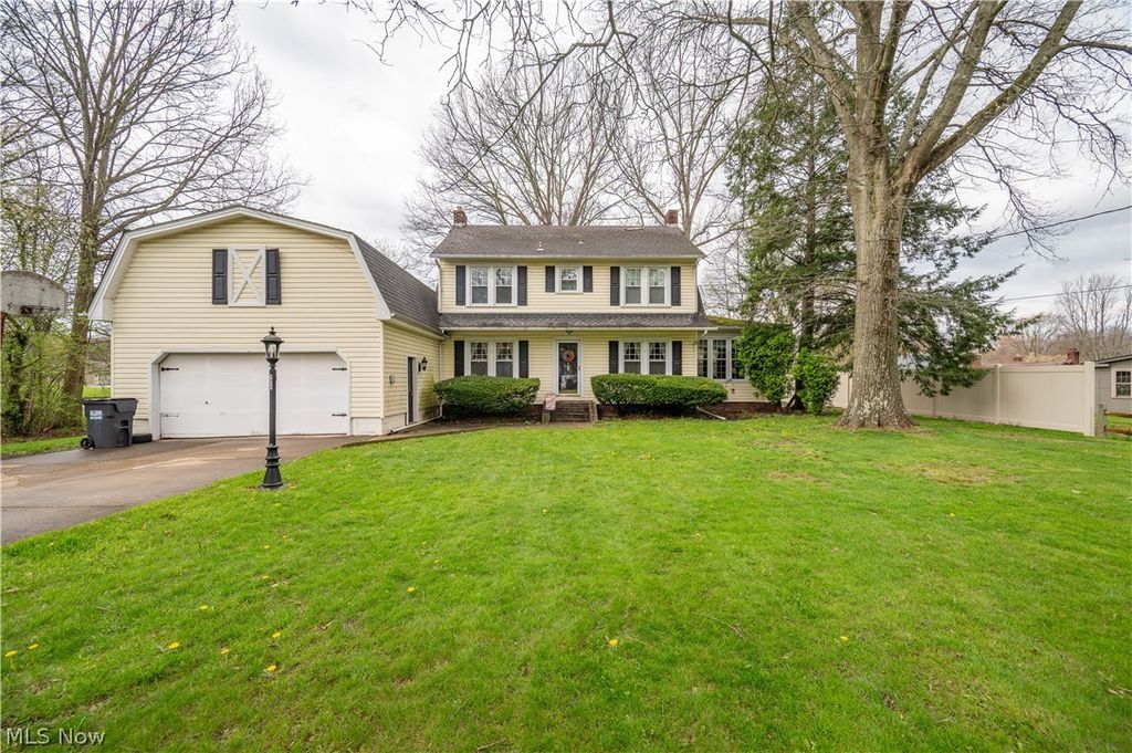 4454 Canfield Road, Canfield, OH 44406
