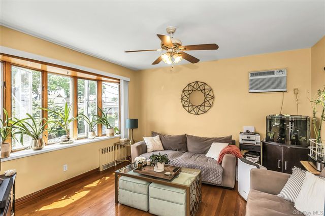 150-35 11th Avenue, Whitestone, NY 11357