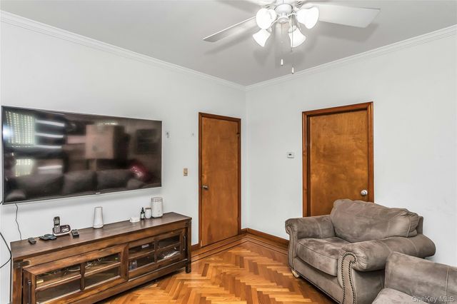 150-35 11th Avenue, Whitestone, NY 11357