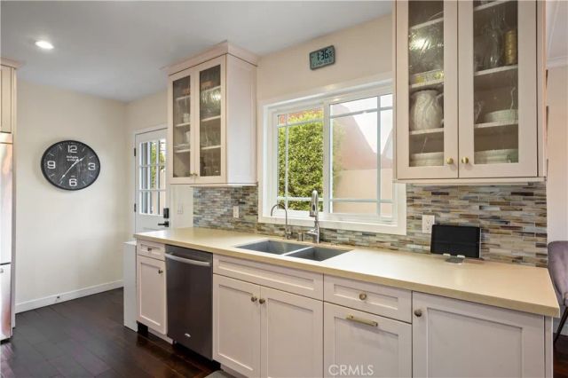 231 Avenue D, Redondo Beach, CA 90277