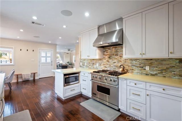231 Avenue D, Redondo Beach, CA 90277