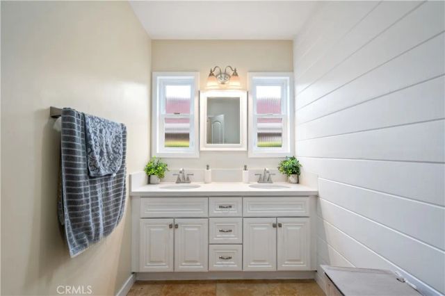 231 Avenue D, Redondo Beach, CA 90277