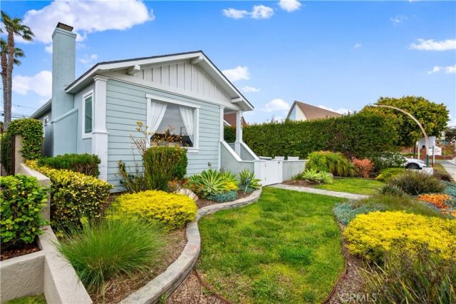 231 Avenue D, Redondo Beach, CA 90277