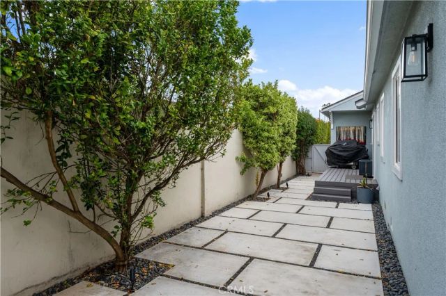 231 Avenue D, Redondo Beach, CA 90277
