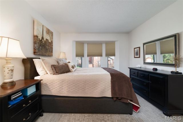 2095 Avignon Drive A, St Charles, MO 63303