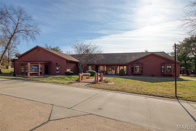 2095 Avignon Drive A, St Charles, MO 63303