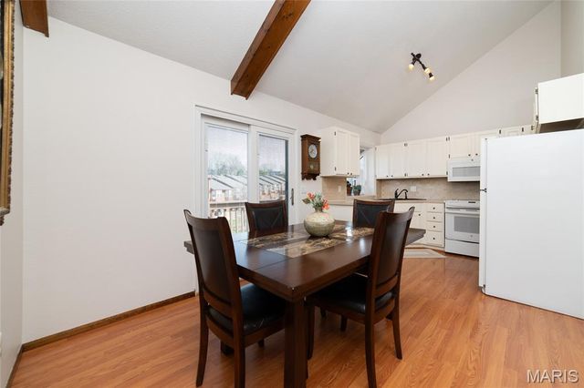 2095 Avignon Drive A, St Charles, MO 63303