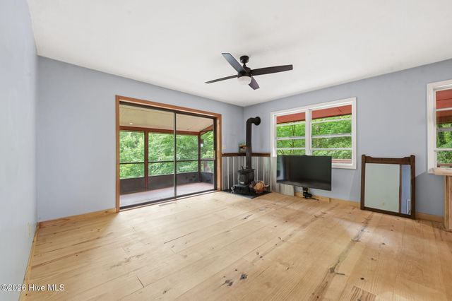 158 Mountain Stream Road, Murphy, NC 28906