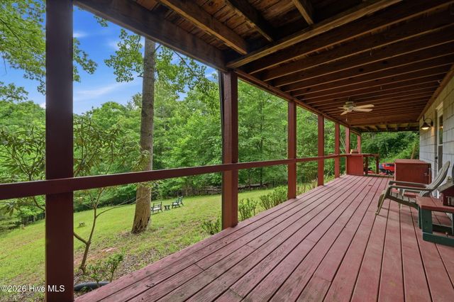 158 Mountain Stream Road, Murphy, NC 28906