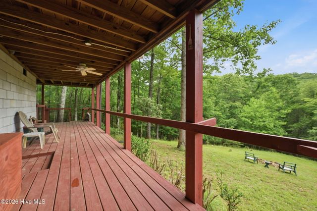158 Mountain Stream Road, Murphy, NC 28906
