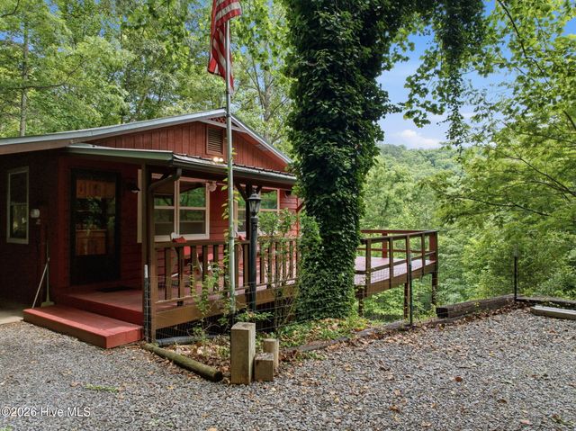 158 Mountain Stream Road, Murphy, NC 28906