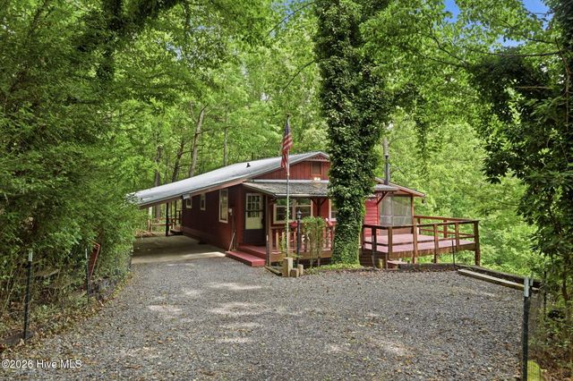 158 Mountain Stream Road, Murphy, NC 28906