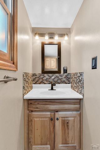 6 Archway Lane, Pueblo, CO 81005