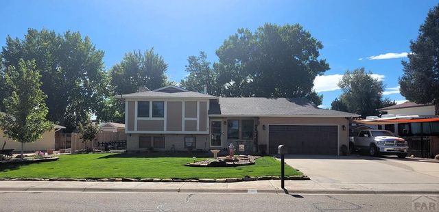 6 Archway Lane, Pueblo, CO 81005