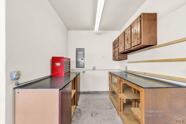 6 Archway Lane, Pueblo, CO 81005