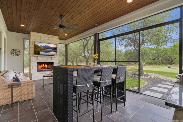 1336 Mystic Shores Blvd, Spring Branch, TX 78070