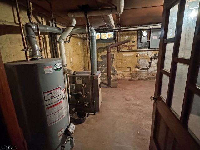 680 12Chestnut St, Kearny Town, NJ 07032