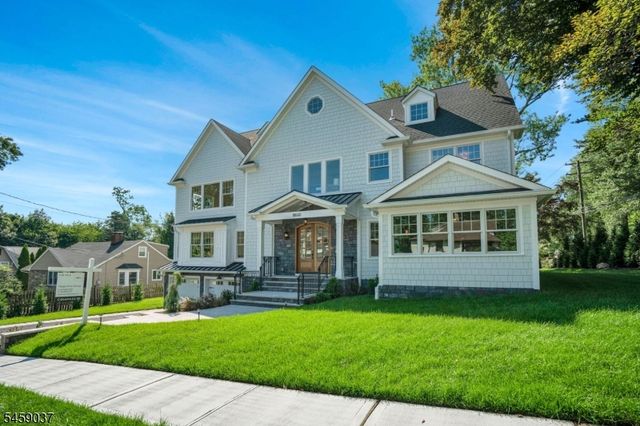110 Blauvelt Avenue, Hohokus Boro, NJ 07423