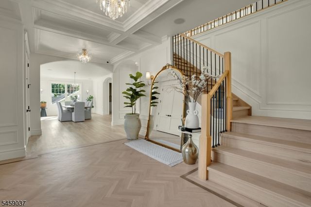 110 Blauvelt Avenue, Hohokus Boro, NJ 07423