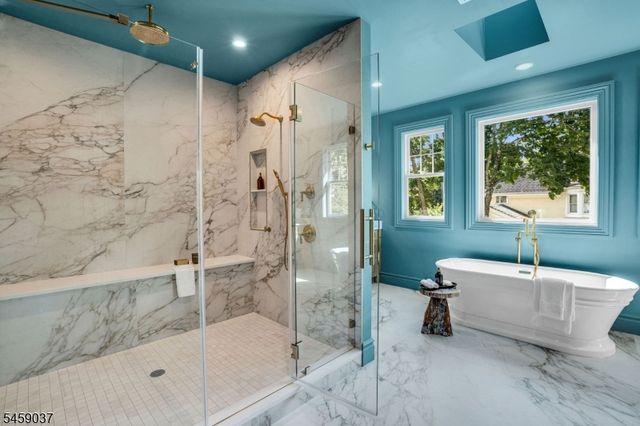 110 Blauvelt Avenue, Hohokus Boro, NJ 07423