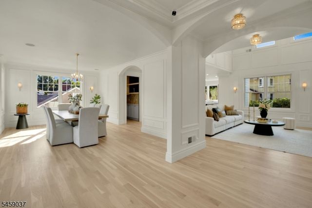 110 Blauvelt Avenue, Hohokus Boro, NJ 07423