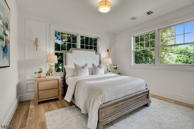 110 Blauvelt Avenue, Hohokus Boro, NJ 07423