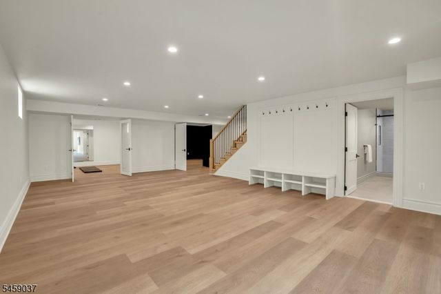 110 Blauvelt Avenue, Hohokus Boro, NJ 07423