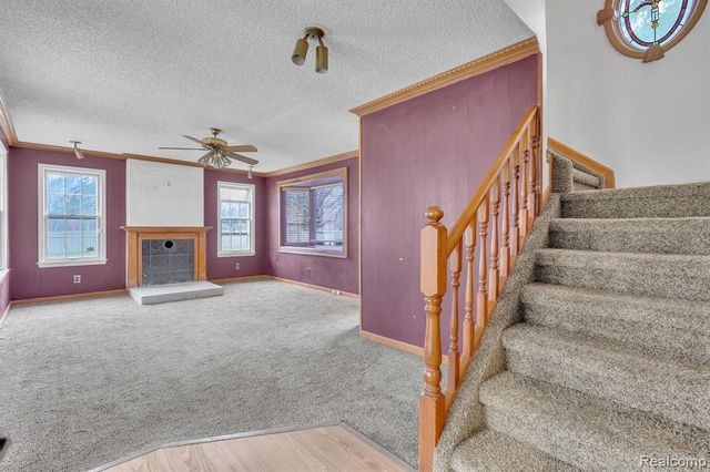 8202 N Inkster Road, Dearborn Heights, MI 48127